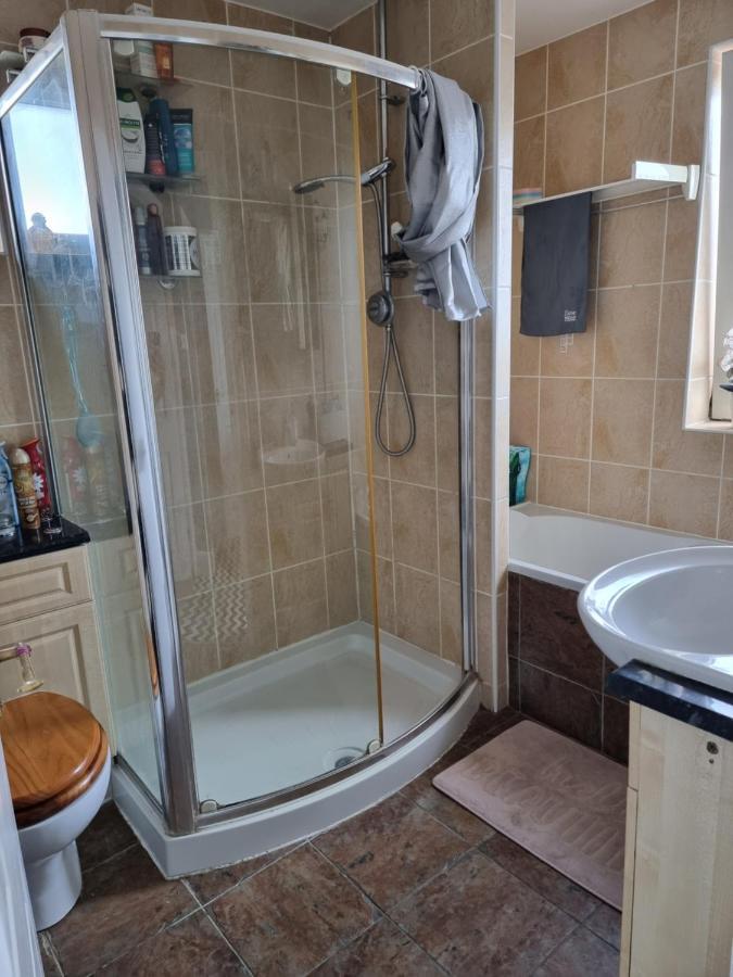 卢顿 Hollybush Private House酒店 外观 照片